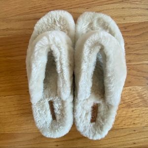 Olukai Fuzzy Slipper Sandals